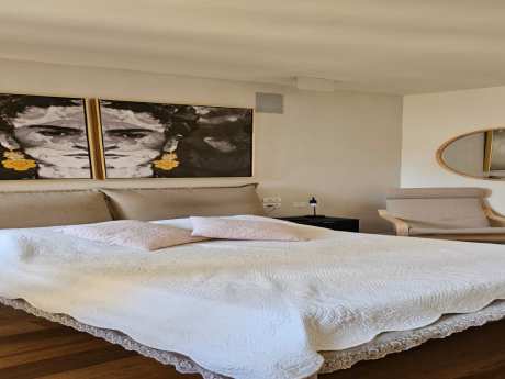 Luxury Suite in Architectural Duplex House